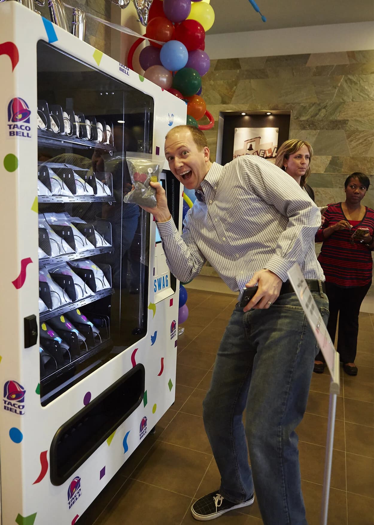 Taco Bell food truck at Twitter HQ — day-of wide shot
